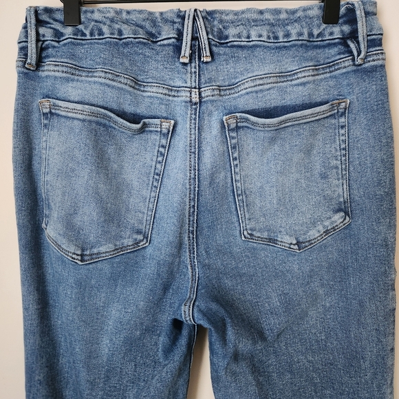 Good American | Good Classic Bootcut Jeans in Indigo254 - Size 14/32 - Picture 7 of 11